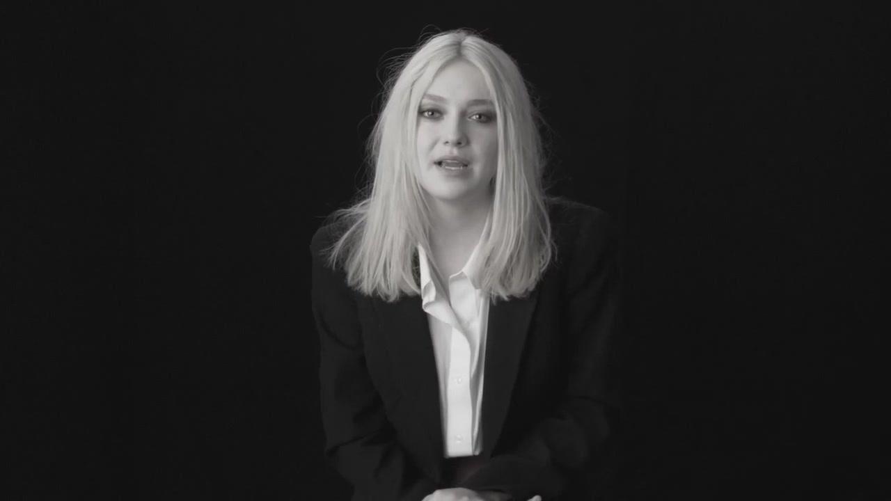 lovely-dakota-lynn-hirschberg-screen-test-2011-11-207.jpg