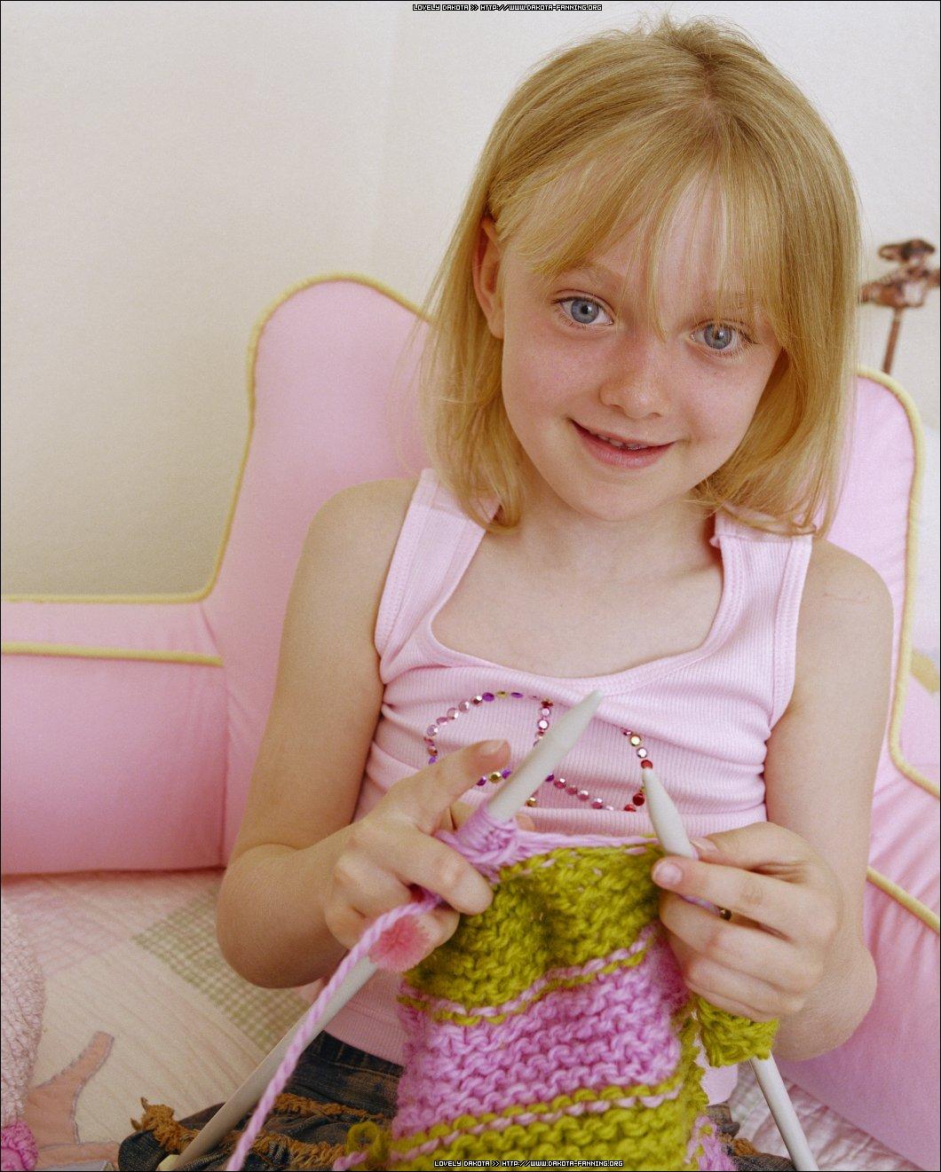 lovely-dakota-dana-tynan-2003-14.jpg