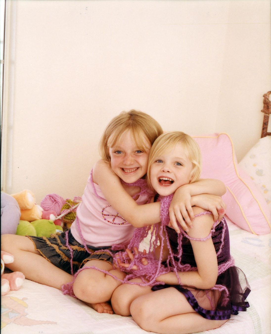 lovely-dakota-dana-tynan-2003-24.jpg