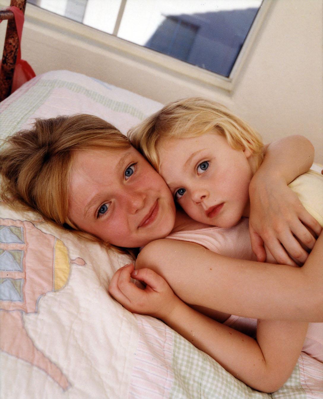 lovely-dakota-dana-tynan-2003-29.jpg
