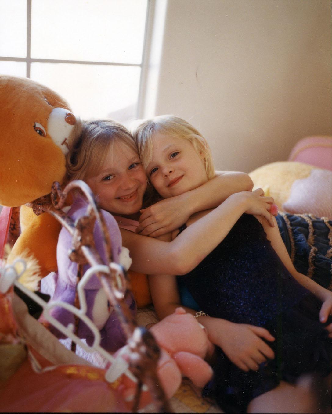 lovely-dakota-dana-tynan-2003-35.jpg