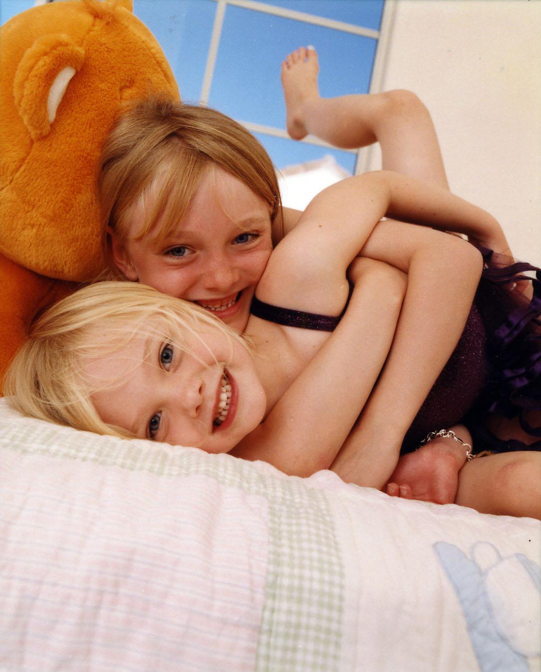 lovely-dakota-dana-tynan-2003-36.jpg