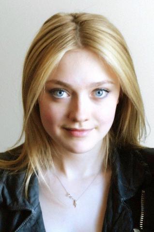 lovely-dakota-henny-garfunkel-2010-01.jpg