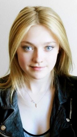 lovely-dakota-henny-garfunkel-2010-02.jpg