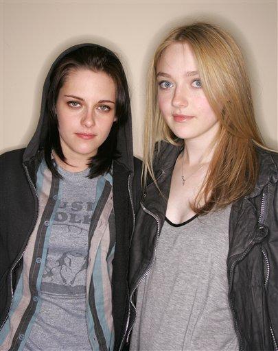 lovely-dakota-mario-anzuoni-2010-01.jpg