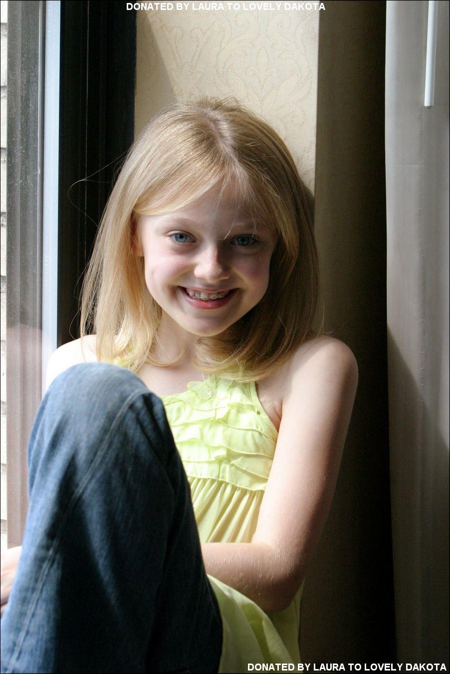 lovely-dakota-matthew-roberts-2005-03.jpg