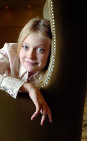 lovely-dakota-rich-addicks-2005-02.jpg