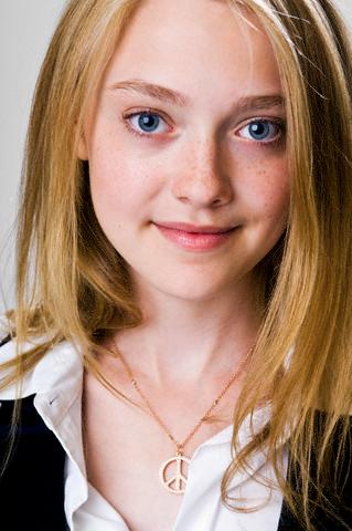 lovely-dakota-scott-mcdermott-2008-05.jpg