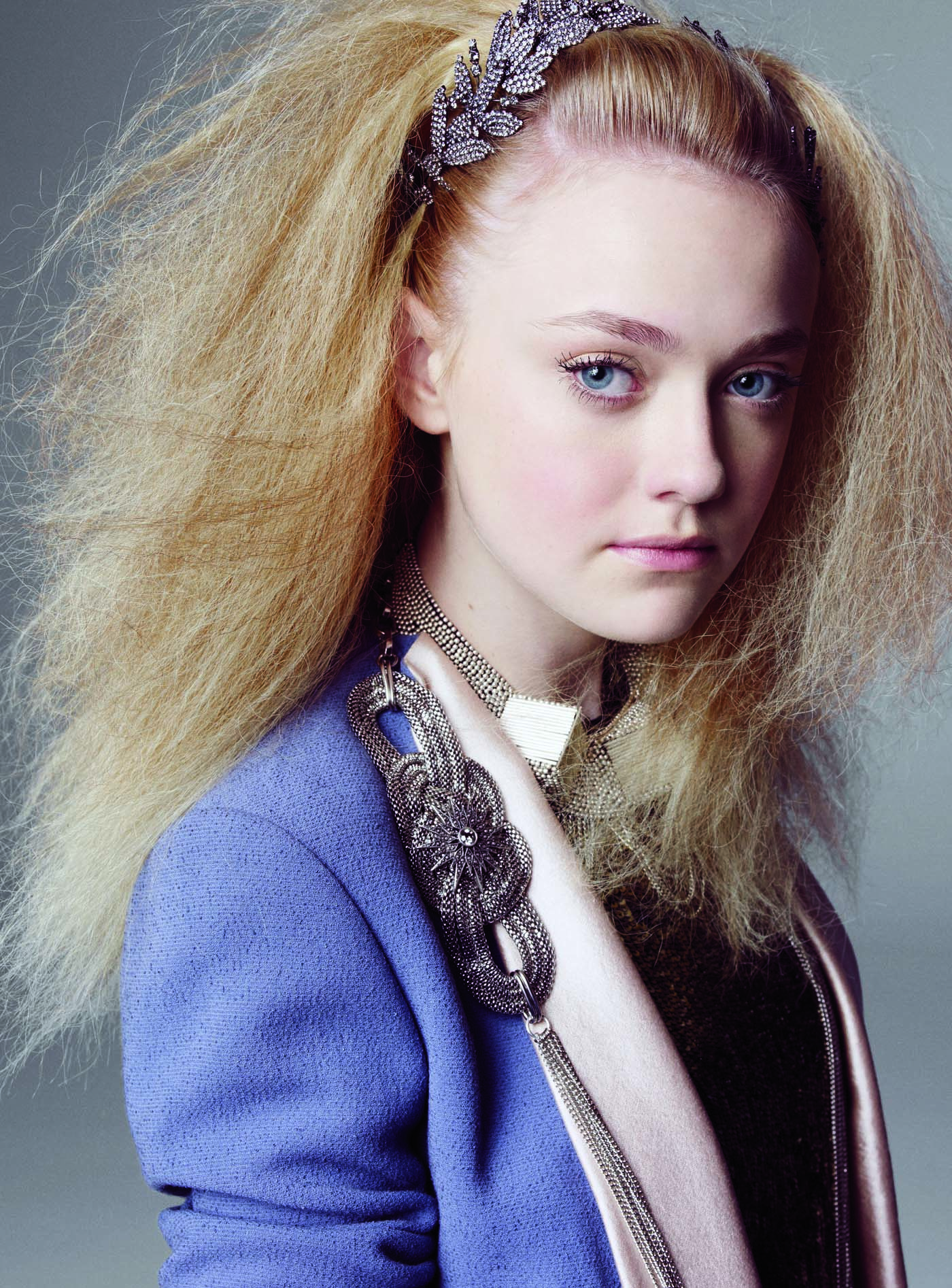lovely-dakota-tesh-2010-04.jpg