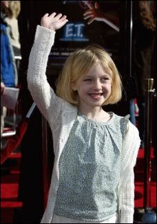 DakotaETPremiere072.jpg