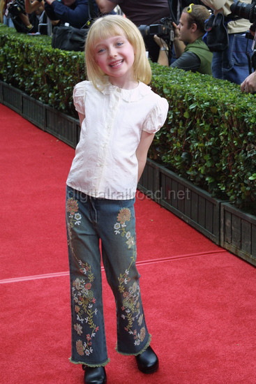 DakotaSCPremiere064.jpg