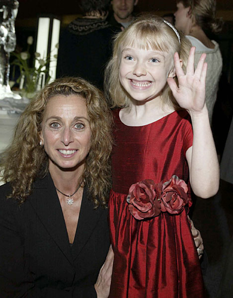 lovely-dakota-event-2002-11-22-13.jpg