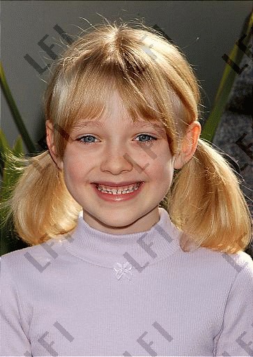 DakotaTWTPremiere013.jpg