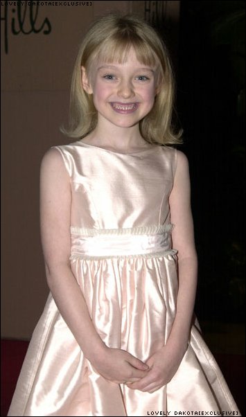 lovely-dakota-golden-satellite-2003-01-12-14.jpg