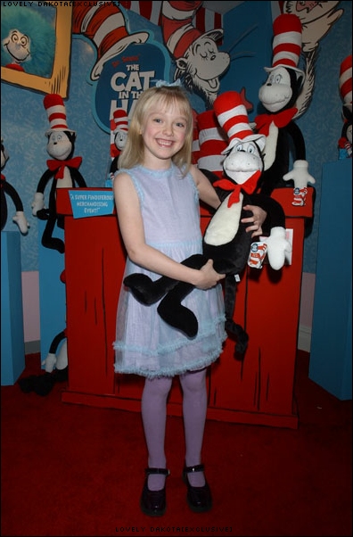 lovely-dakota-toy-collection-2003-02-16-04.jpg