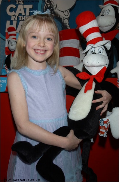 lovely-dakota-toy-collection-2003-02-16-05.jpg