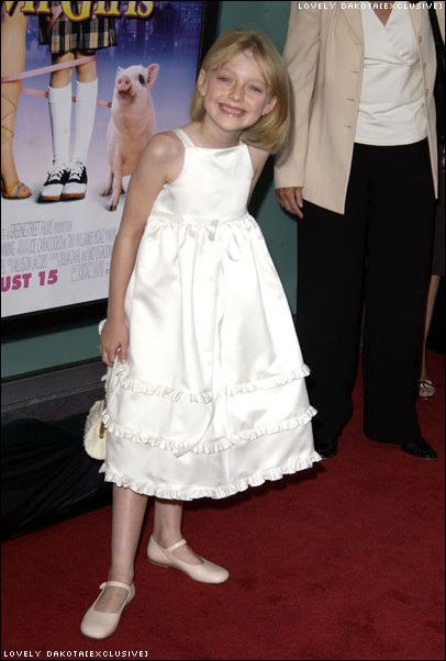 DakotaUGLAPremiere096.jpg