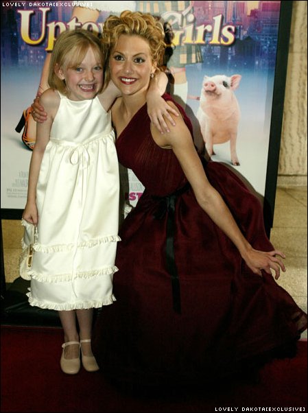 DakotaUGLAPremiere143.jpg