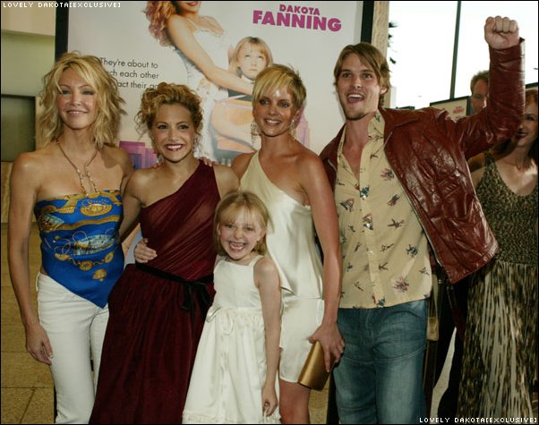 DakotaUGLAPremiere149.jpg