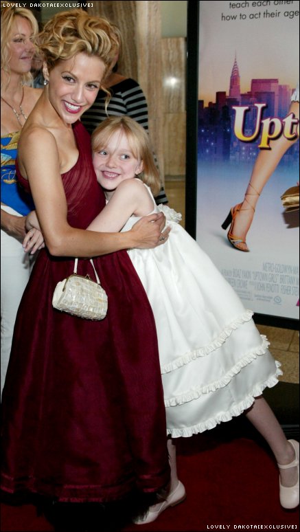 DakotaUGLAPremiere167.jpg