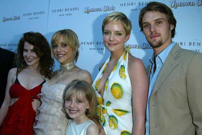 lovely-dakota-uptown-girls-2003-08-09-10.jpg