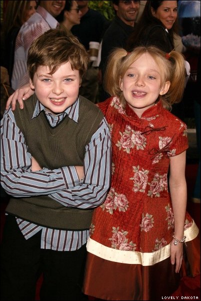 DakotaTCITHPremiere035.jpg