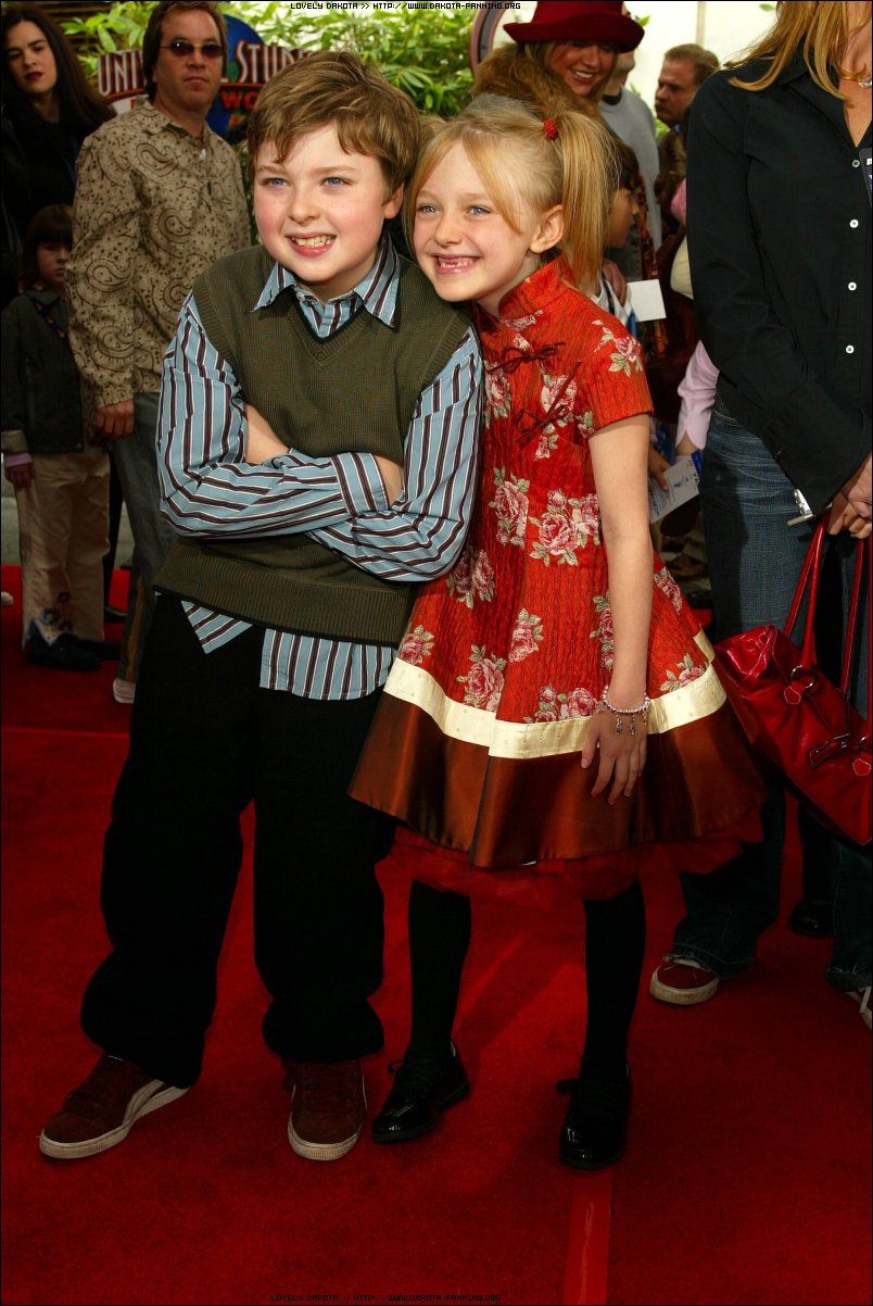 DakotaTCITHPremiere075.jpg