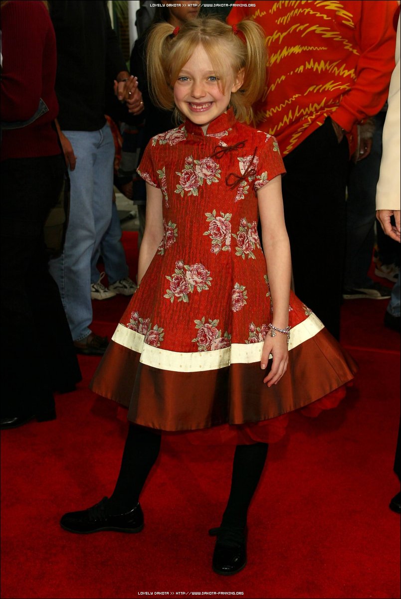 DakotaTCITHPremiere078.jpg