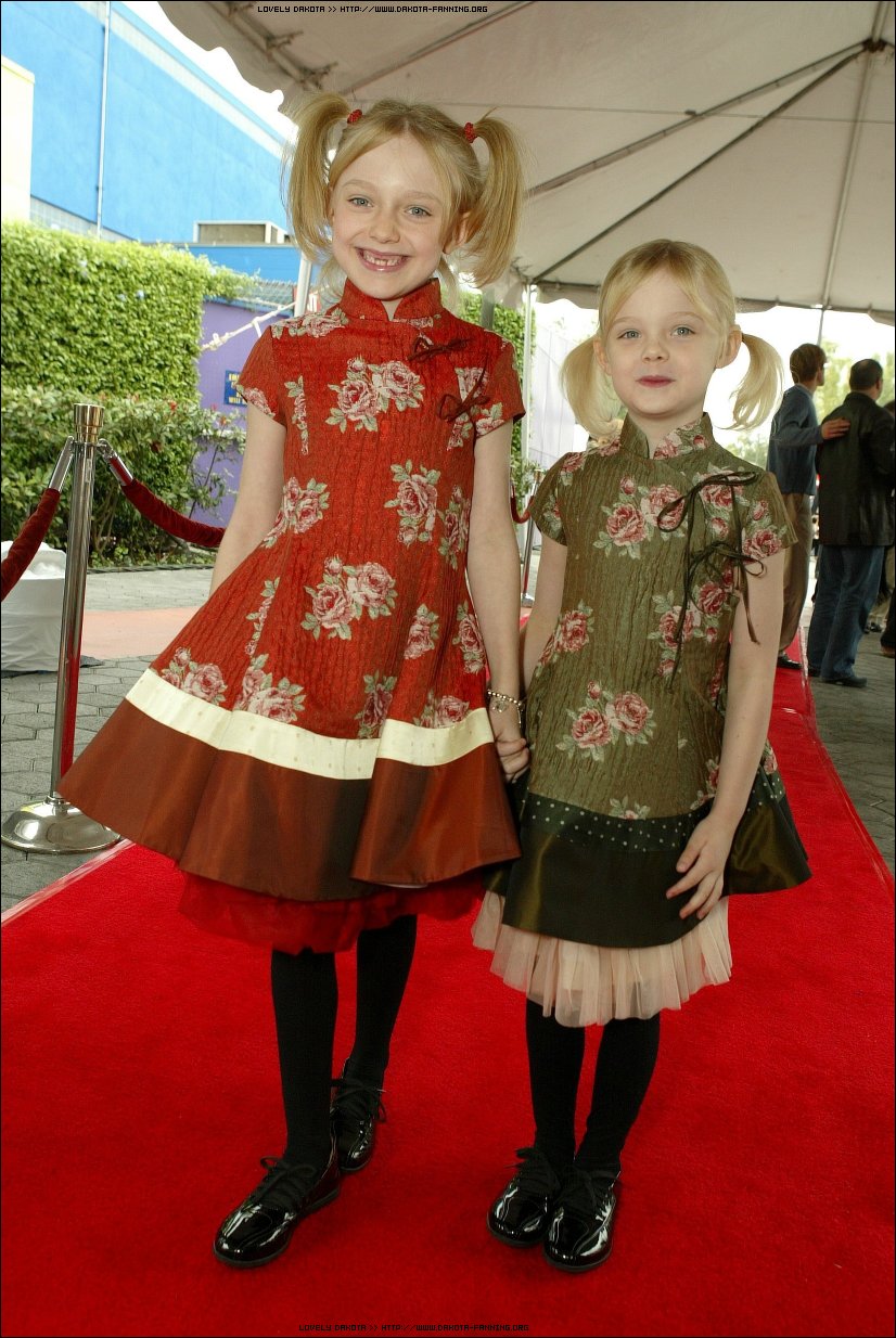 DakotaTCITHPremiere084.jpg