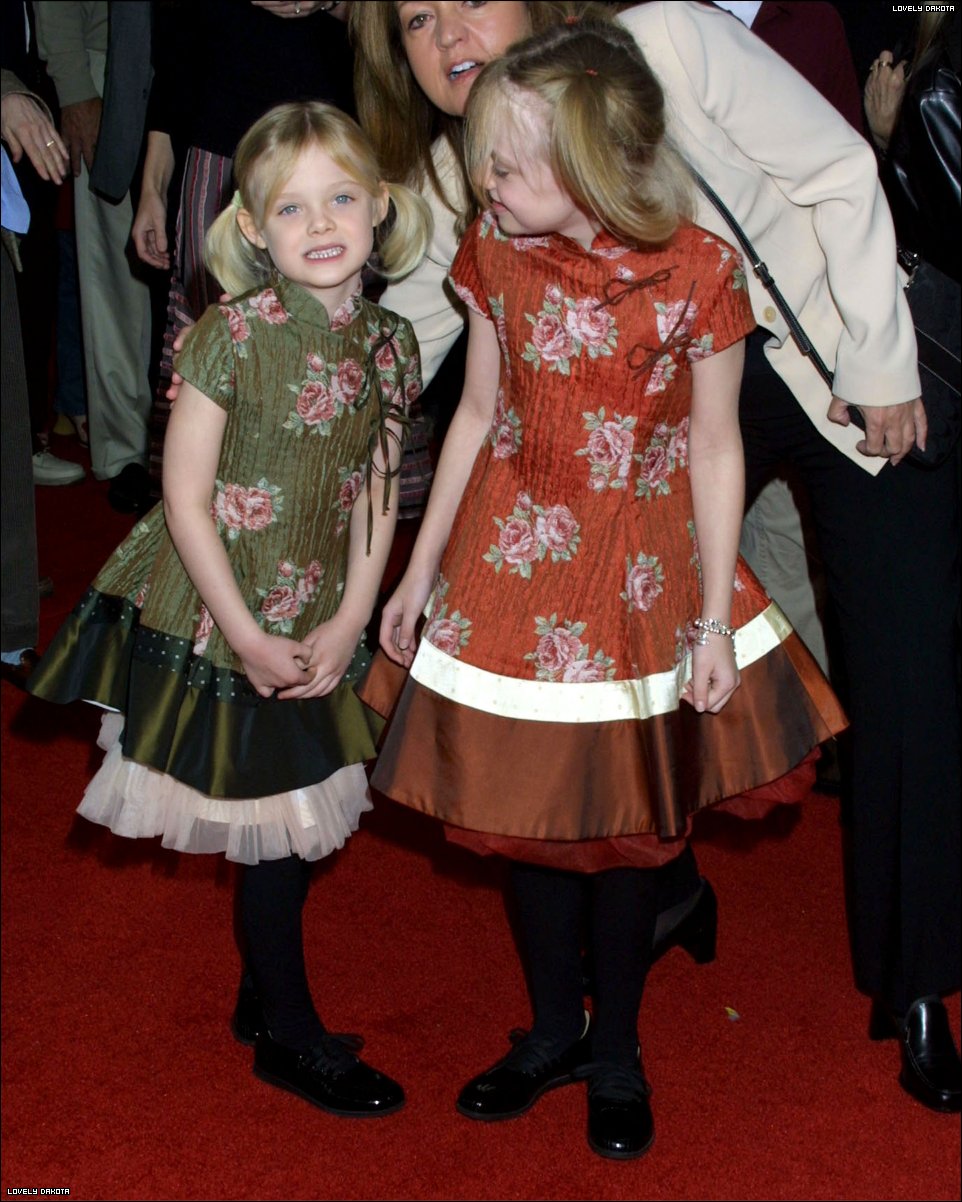 DakotaTCITHPremiere090.jpg