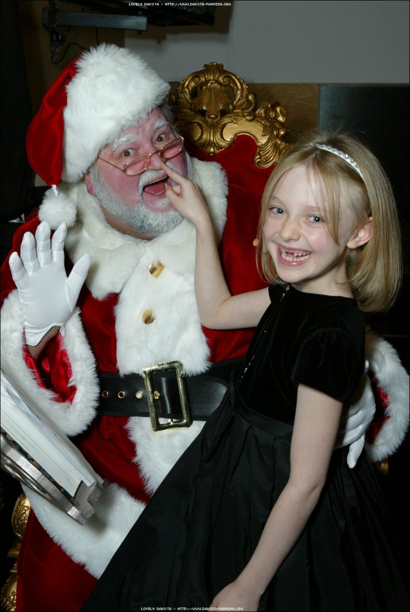 lovely-dakota-mancini-2003-12-23-09.jpg
