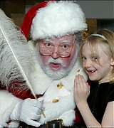 lovely-dakota-mancini-2003-12-23-03.jpg