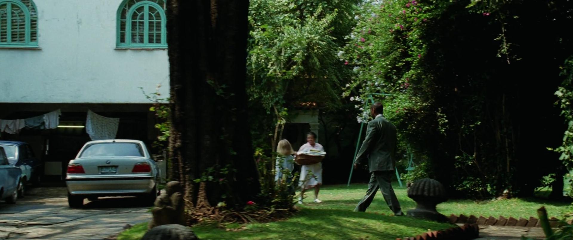 lovely-dakota-man-fire-screen-capture-0015.jpg
