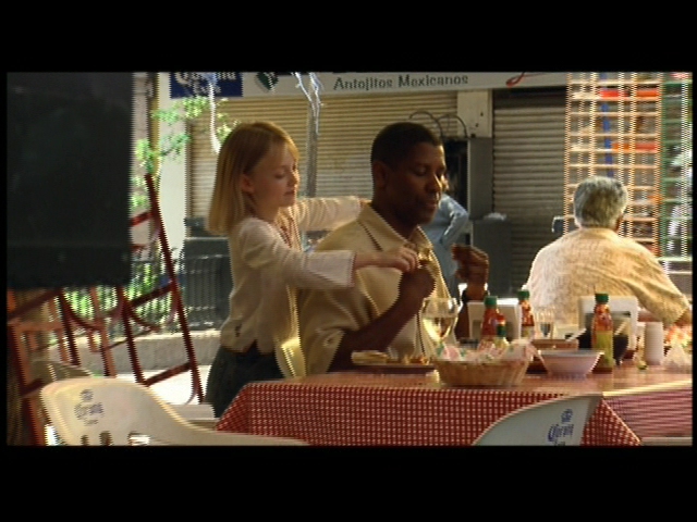 lovely-dakota-man-fire-dvd-making-of-012.jpg
