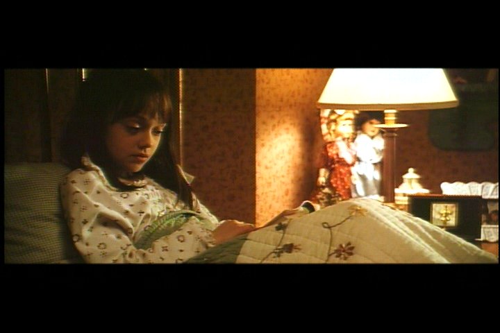 lovely-dakota-hide-seek-dvd-deleted-scene-jealous-05.jpg