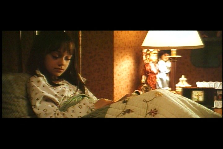 lovely-dakota-hide-seek-dvd-deleted-scene-jealous-08.jpg