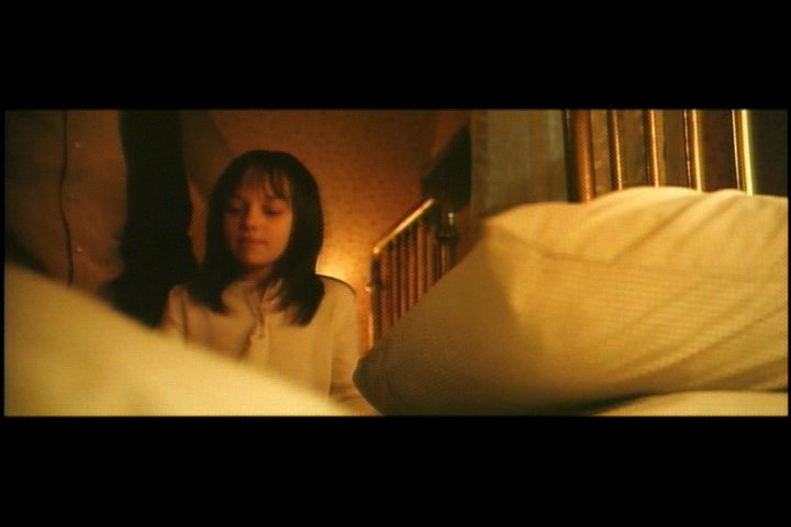 lovely-dakota-hide-seek-dvd-deleted-scene-not-like-02.jpg