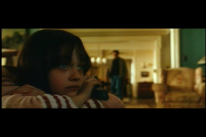lovely-dakota-hide-seek-dvd-deleted-scene-red-paint-02.jpg