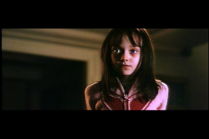 lovely-dakota-hide-seek-dvd-deleted-scene-red-paint-17.jpg