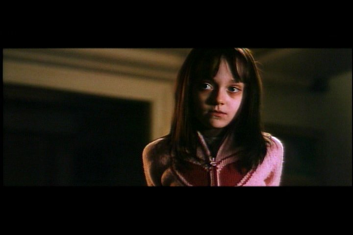lovely-dakota-hide-seek-dvd-deleted-scene-red-paint-21.jpg