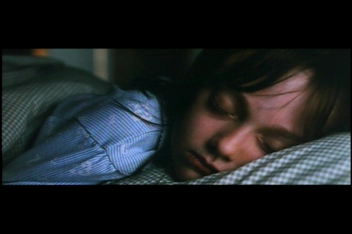 lovely-dakota-hide-seek-dvd-deleted-scene-red-paint-26.jpg