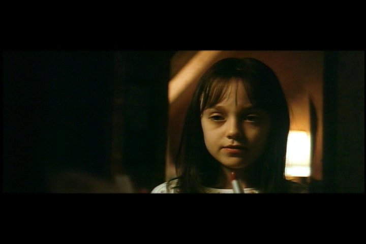 lovely-dakota-hide-seek-dvd-deleted-scene-red-lipstick-18.jpg
