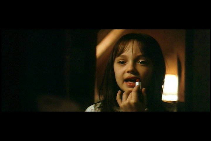 lovely-dakota-hide-seek-dvd-deleted-scene-red-lipstick-22.jpg