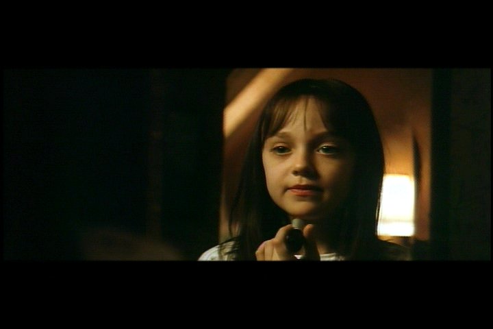 lovely-dakota-hide-seek-dvd-deleted-scene-red-lipstick-27.jpg