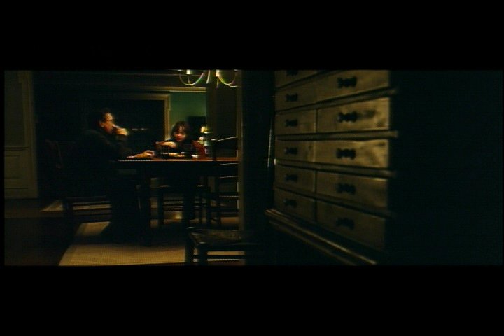 lovely-dakota-hide-seek-dvd-deleted-scene-trying-01.jpg