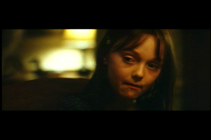 lovely-dakota-hide-seek-dvd-deleted-scene-trying-09.jpg
