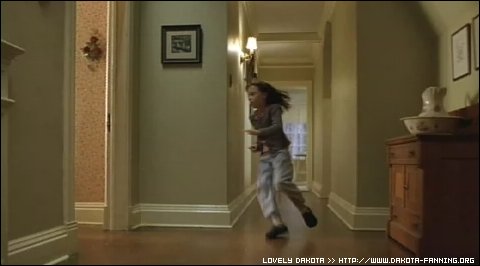 lovely-dakota-hide-seek-japanese-trailer-11.jpg