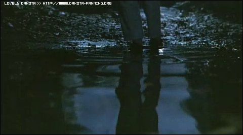 lovely-dakota-hide-seek-japanese-trailer-13.jpg