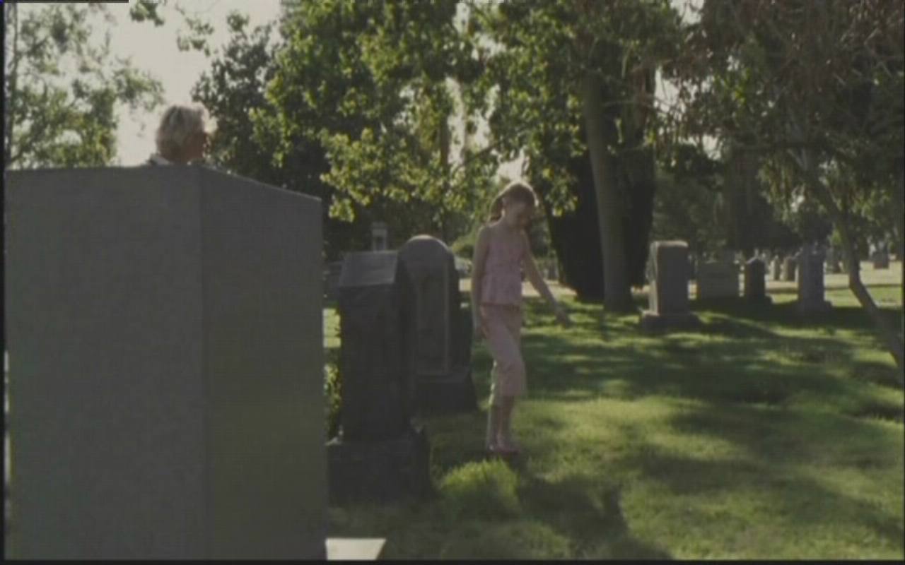lovely-dakota-nine-lives-screen-capture-007.jpg
