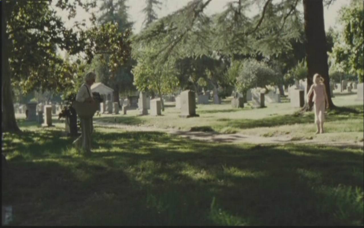 lovely-dakota-nine-lives-screen-capture-010.jpg